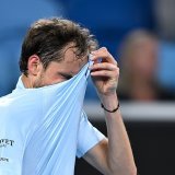 Une nuit aux allures de cauchemar pour Daniil Medvedev. KEYSTONE/EPA/JOEL CARRETT